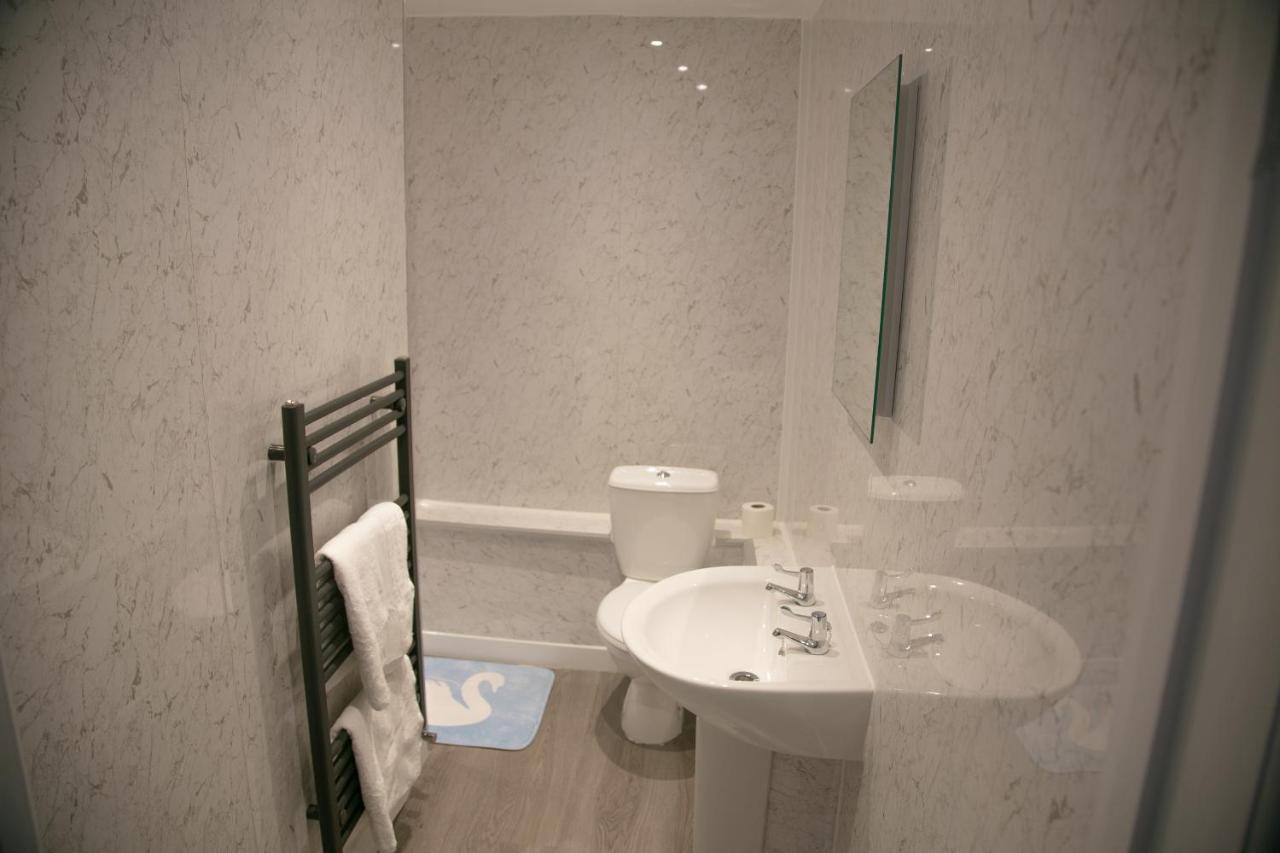 The Swan Hotel Shepton Mallet Buitenkant foto